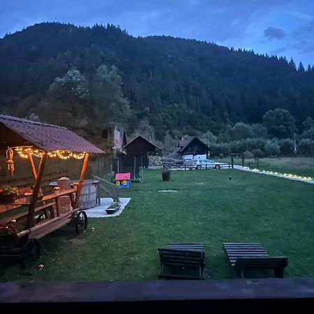 Villa Cabanutze Satic Rucăr Esterno foto