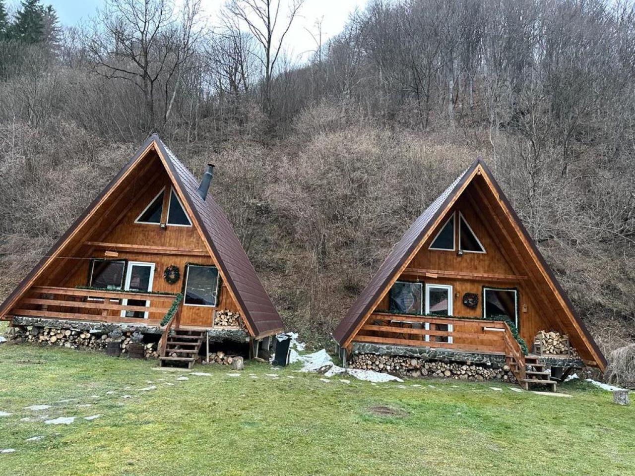 Villa Cabanutze Satic Rucăr Esterno foto