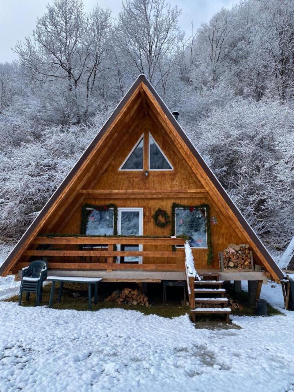 Villa Cabanutze Satic Rucăr Esterno foto