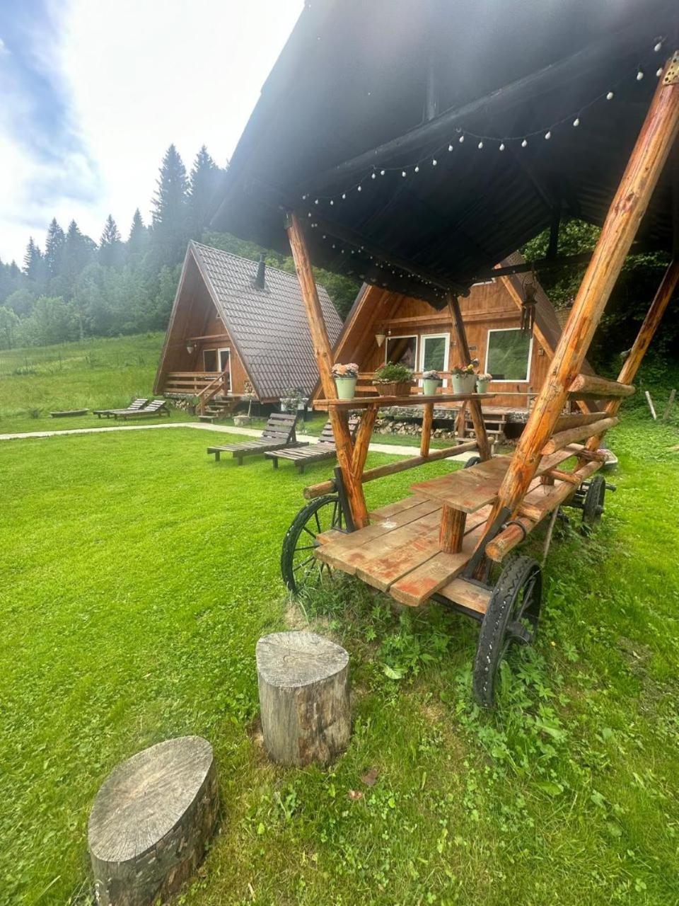 Villa Cabanutze Satic Rucăr Esterno foto