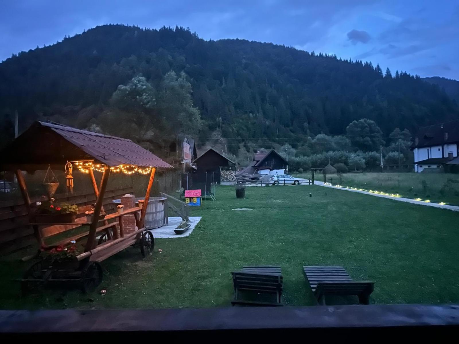 Villa Cabanutze Satic Rucăr Esterno foto
